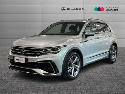 Volkswagen Tiguan Allspace 2.0 tdi R-Line 150cv dsg del 2021 usata a Prato