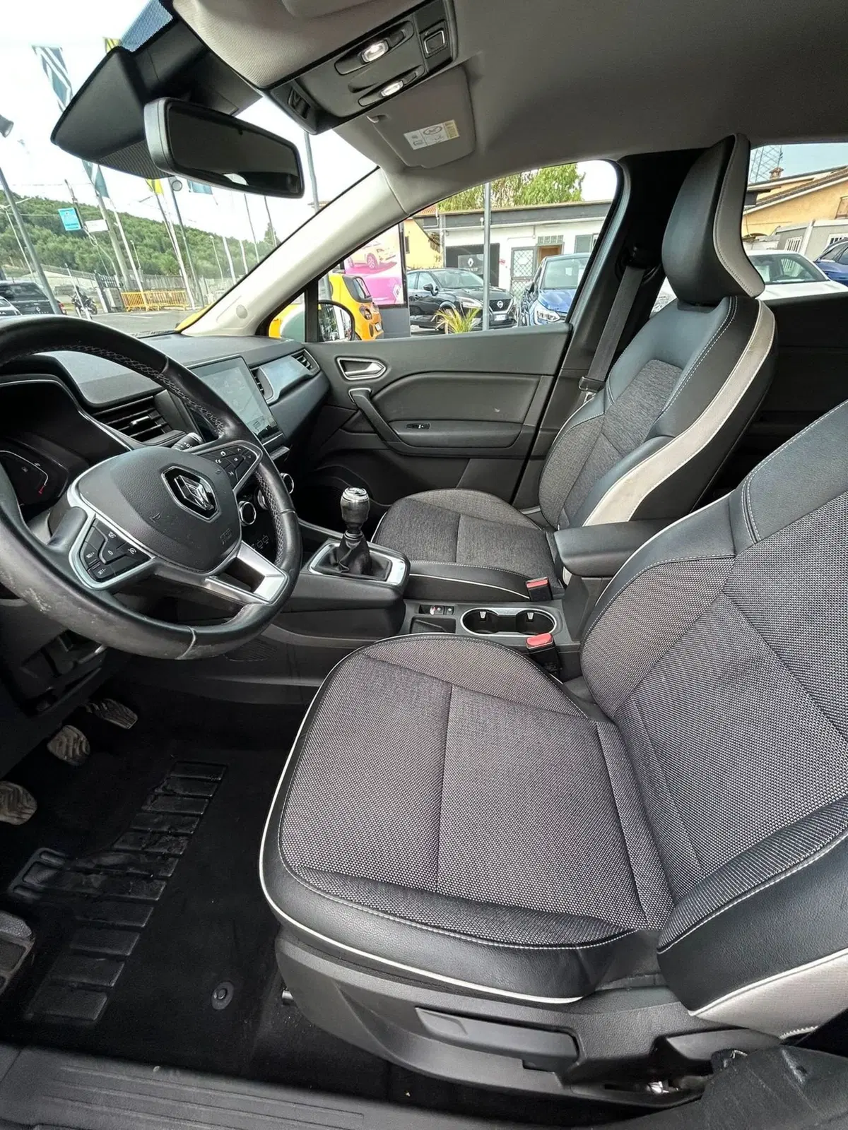 Renault Captur usata a Roma (11)