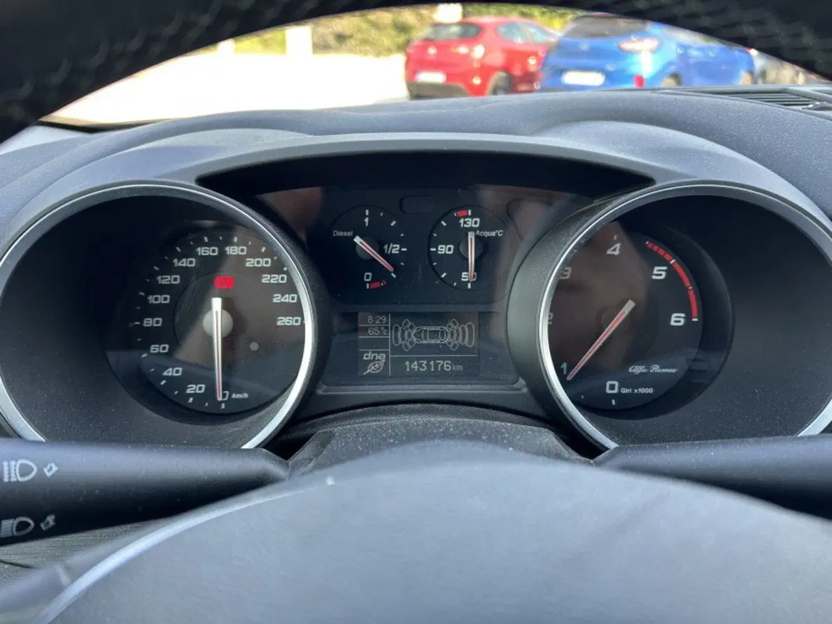 Alfa Romeo Giulietta usata a Cuneo (14)