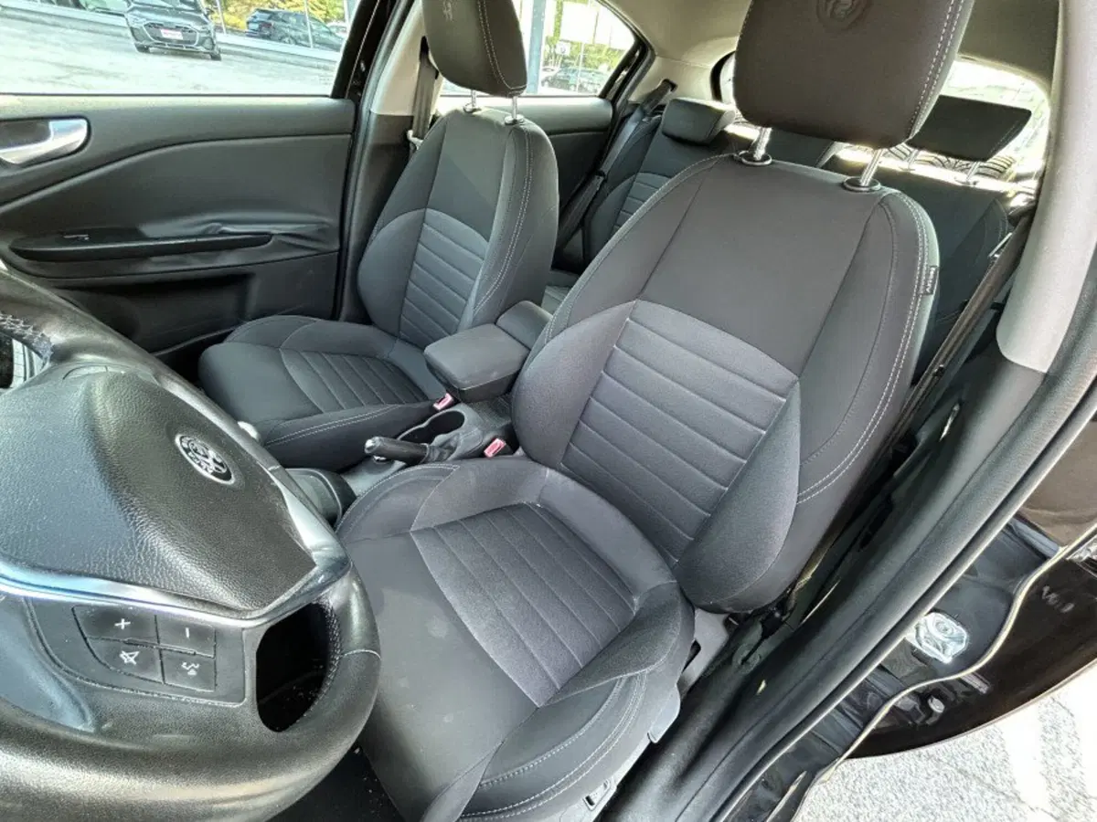 Alfa Romeo Giulietta usata a Cuneo (8)
