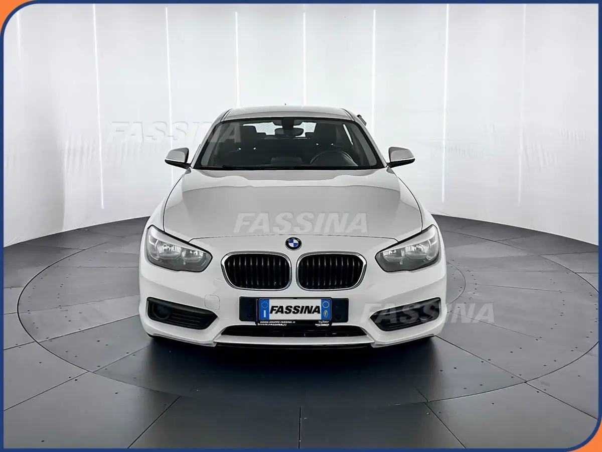 BMW Serie 1 5p. usata a Milano (2)