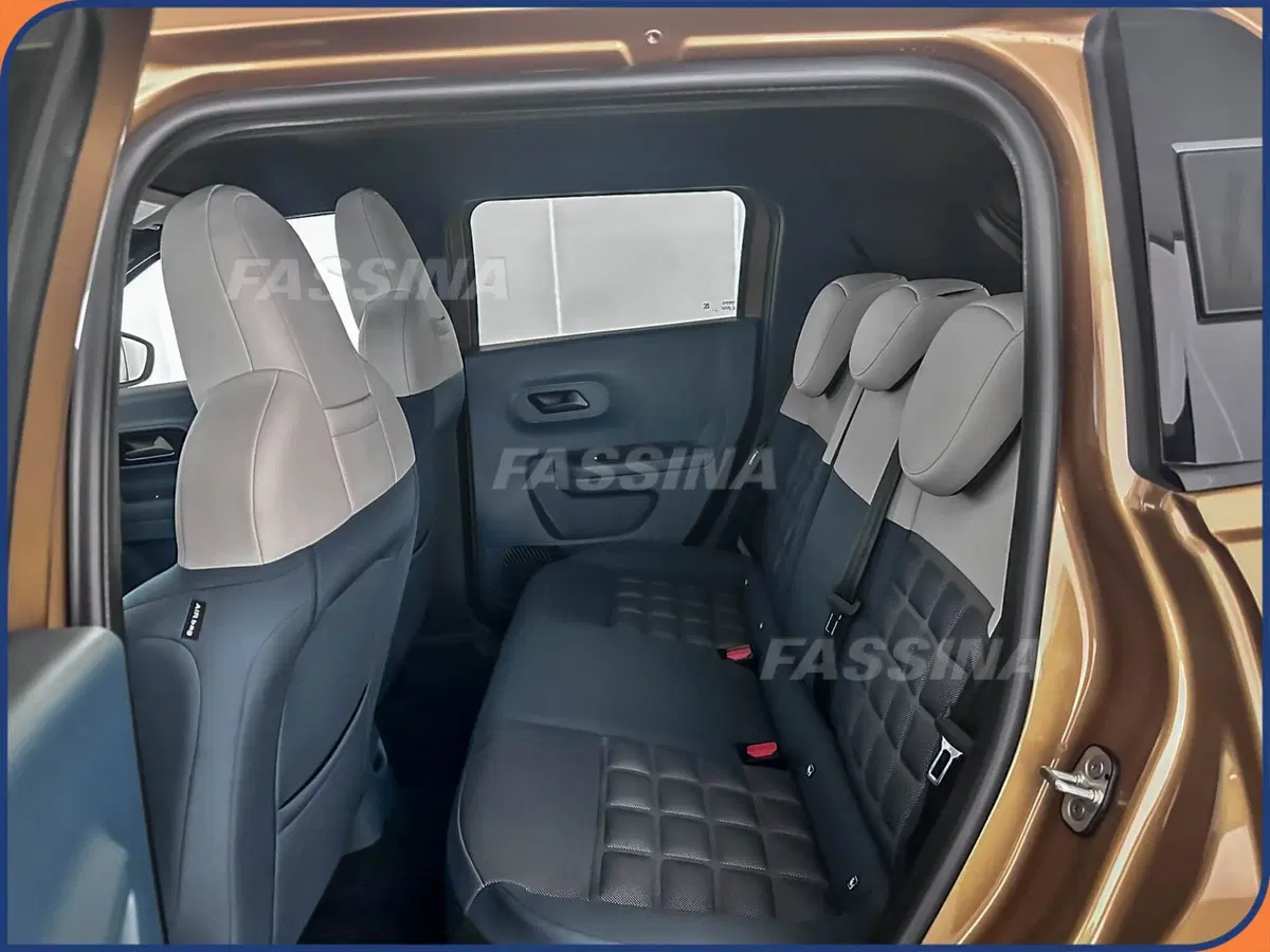 Fiat Grande Panda nuova a Milano (10)