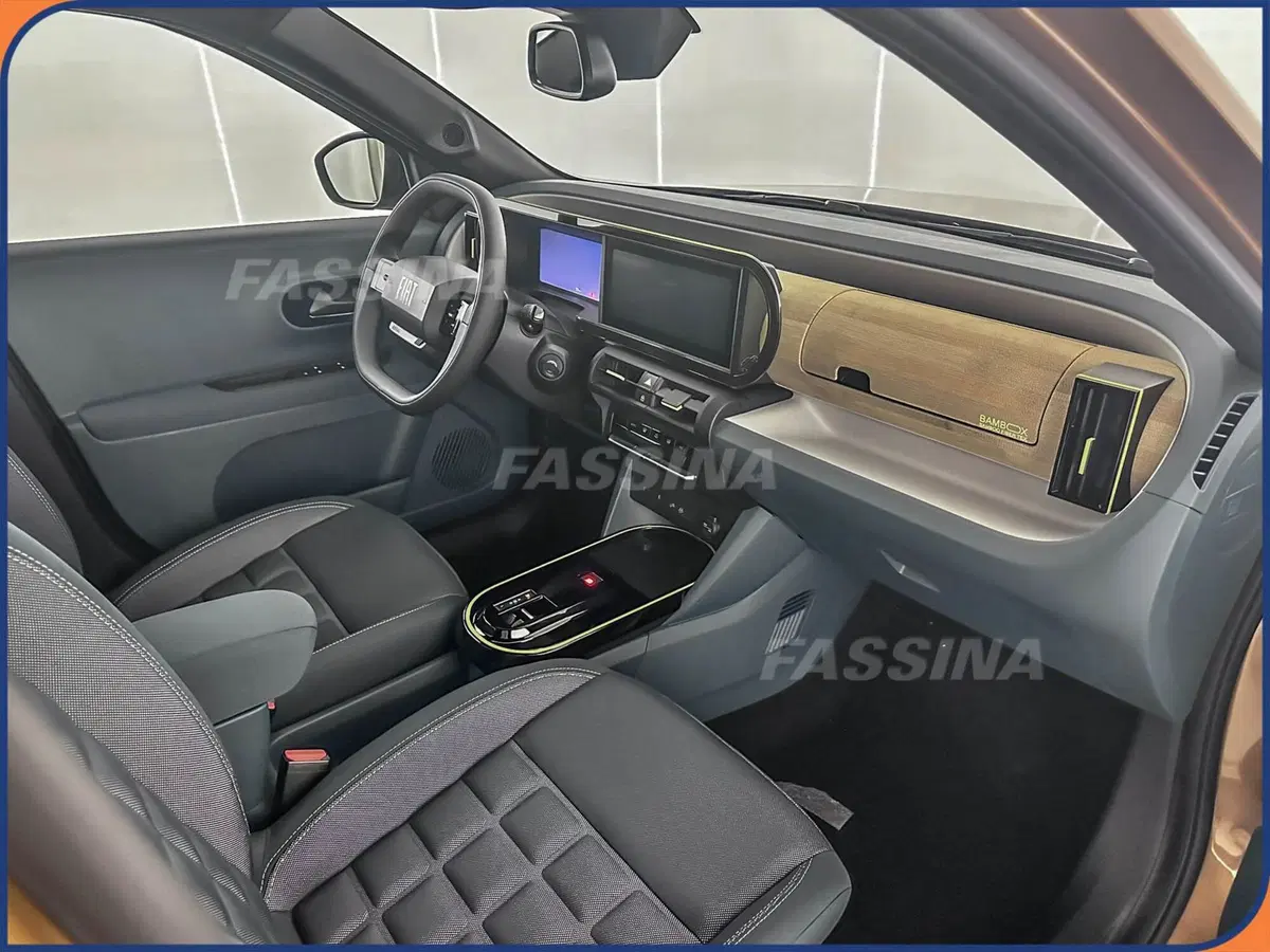 Fiat Grande Panda nuova a Milano (13)
