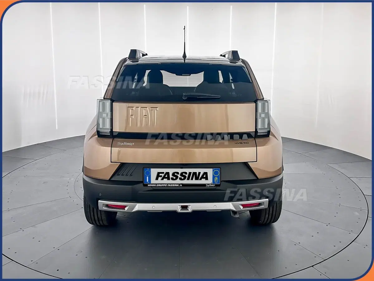 Fiat Grande Panda nuova a Milano (5)