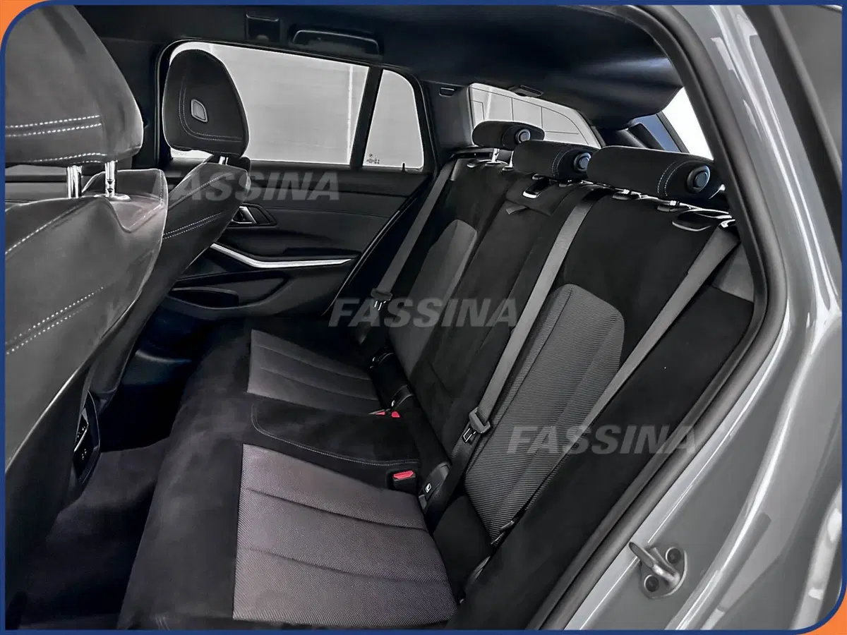 BMW Serie 3 Touring usata a Milano (10)
