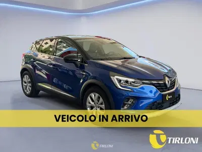 Renault Captur Full Hybrid E-Tech 145 CV Intens del 2022 usata a Milano