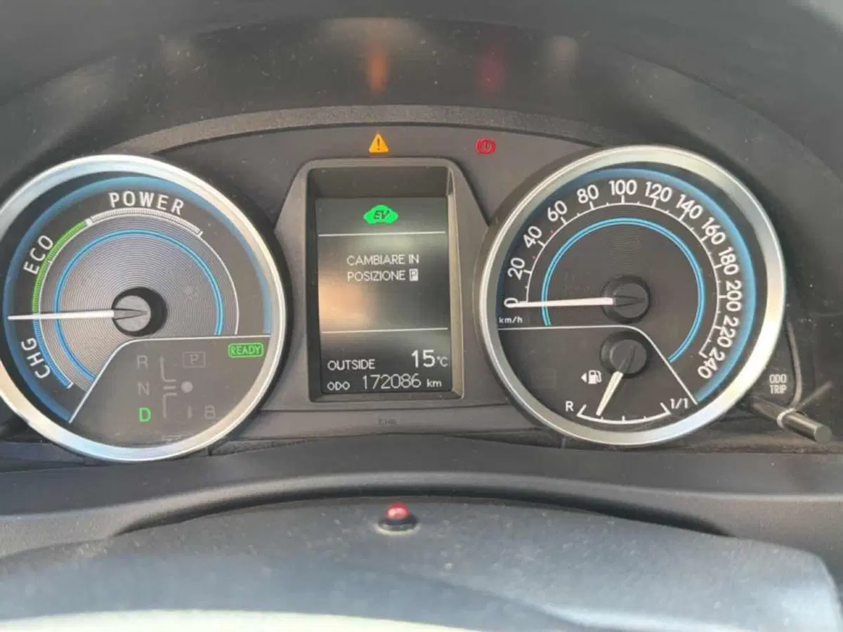 Toyota Auris usata a Foggia (10)