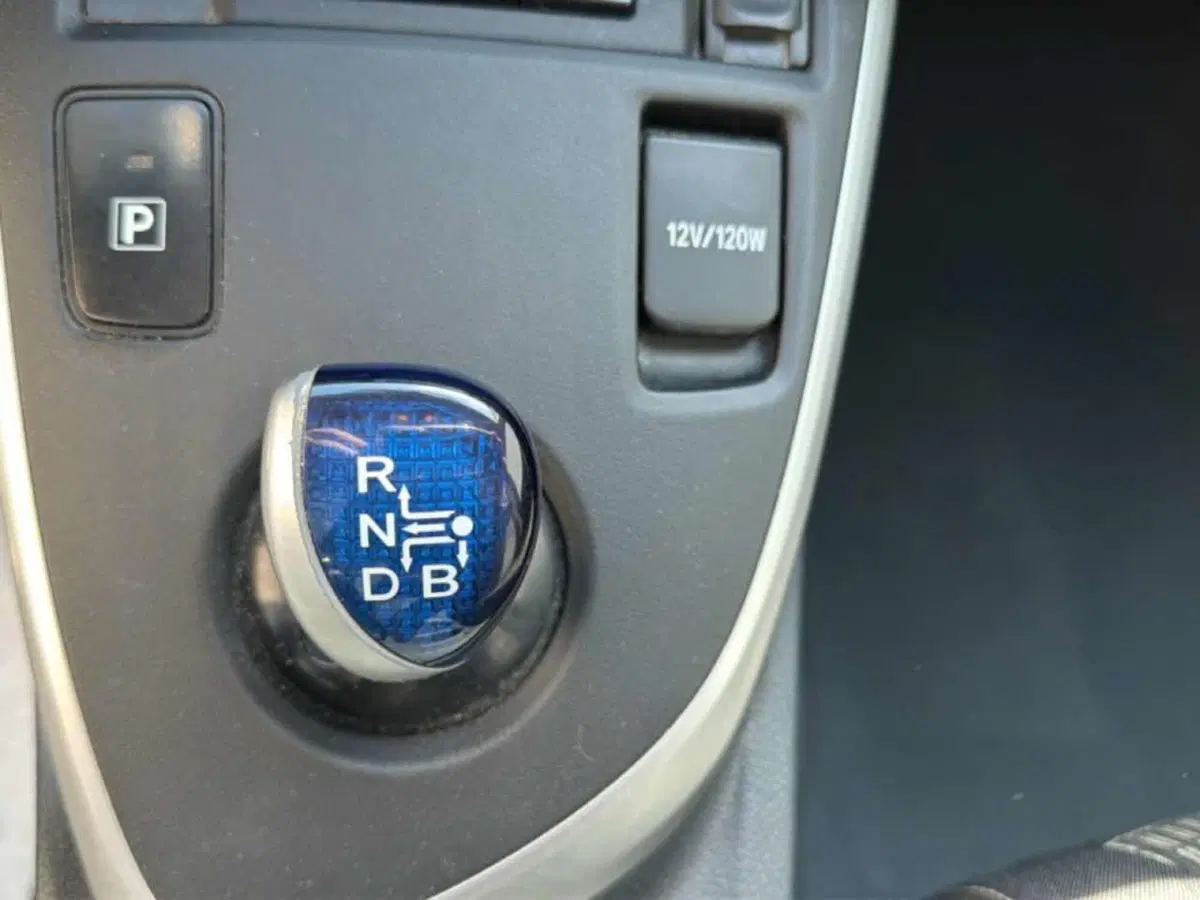 Toyota Auris usata a Foggia (12)