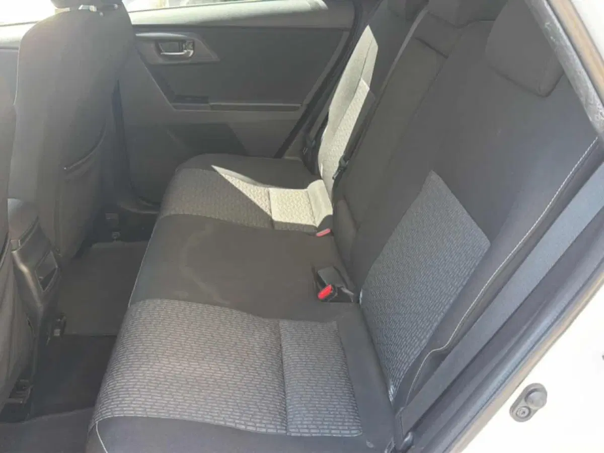 Toyota Auris usata a Foggia (16)