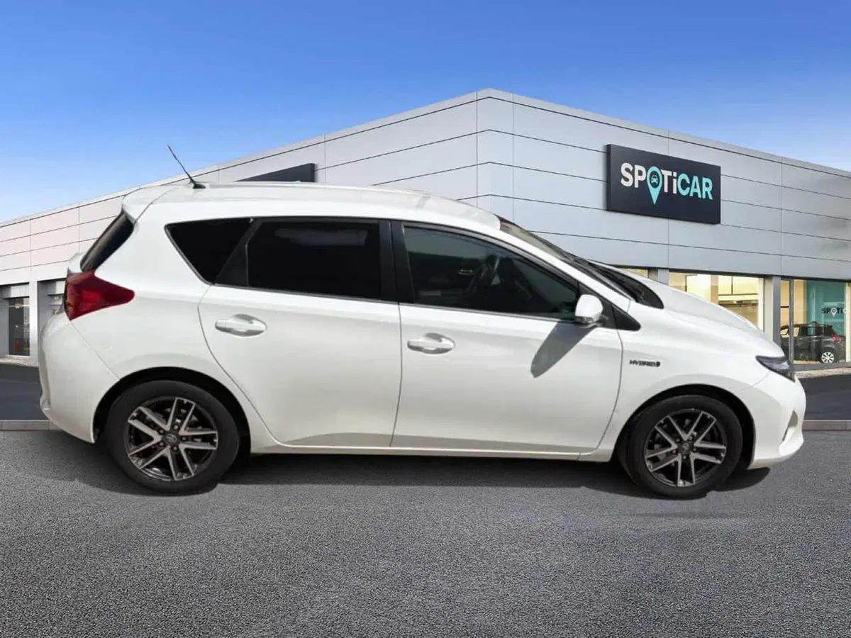 Toyota Auris usata a Foggia (19)