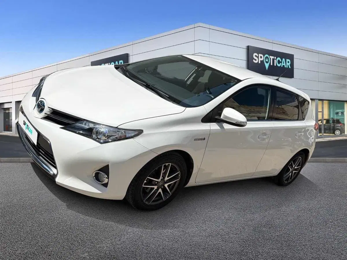 Toyota Auris usata a Foggia (2)