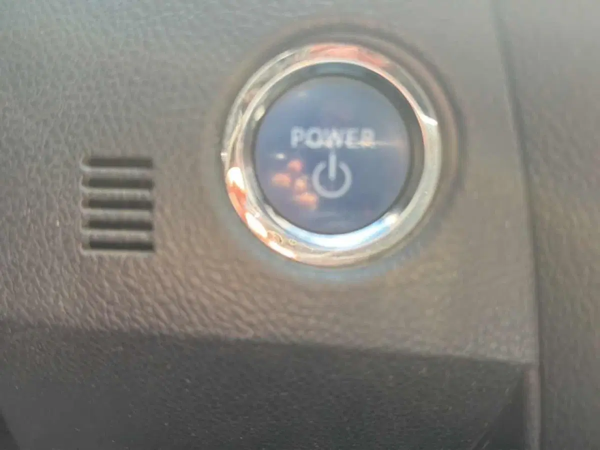 Toyota Auris usata a Foggia (8)