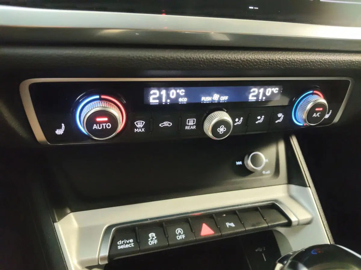 Audi Q3 Sportback usata a Modena (11)