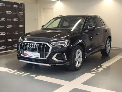 Audi Q3 35 2.0 tdi Business Advanced s-tronic del 2025 usata a Modena