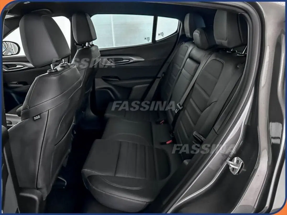 Alfa Romeo Tonale usata a Milano (10)