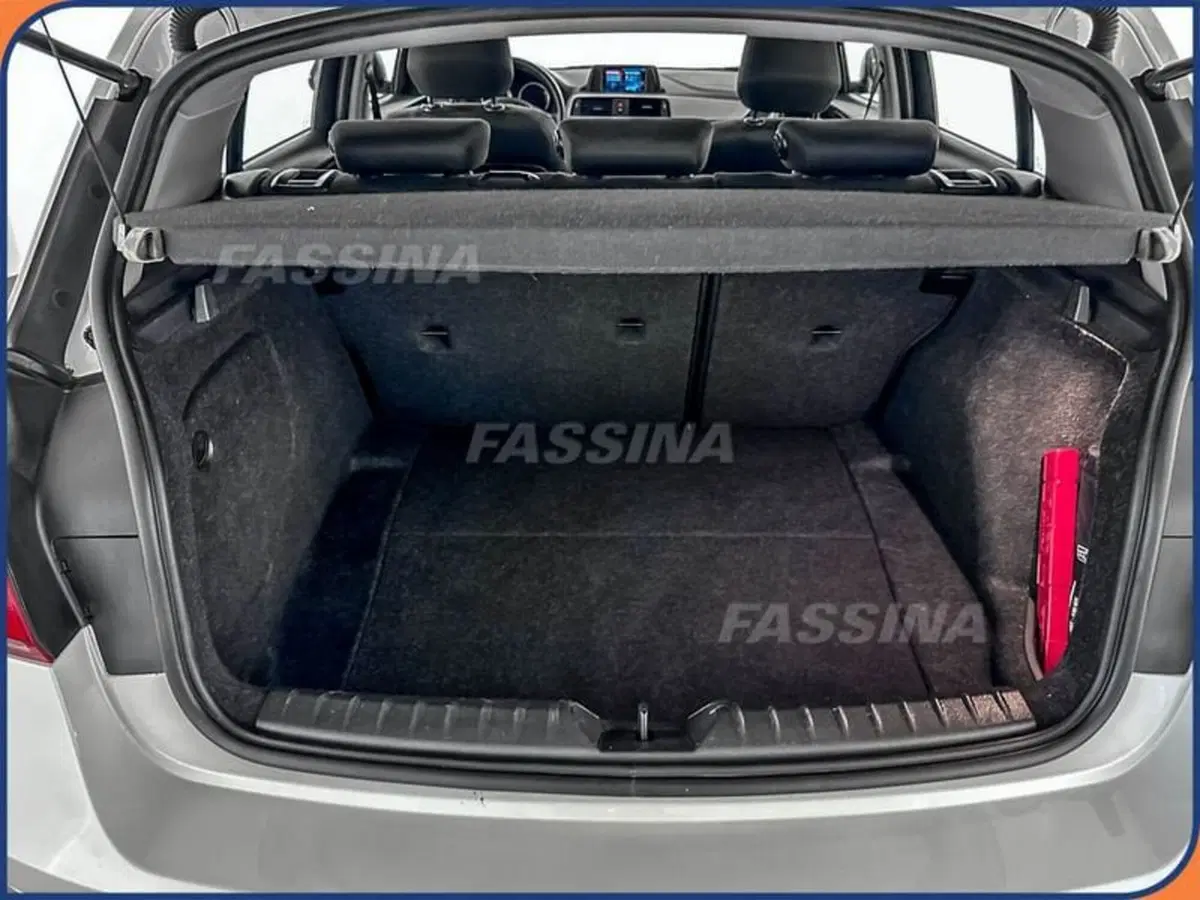 BMW Serie 1 5p. usata a Milano (12)