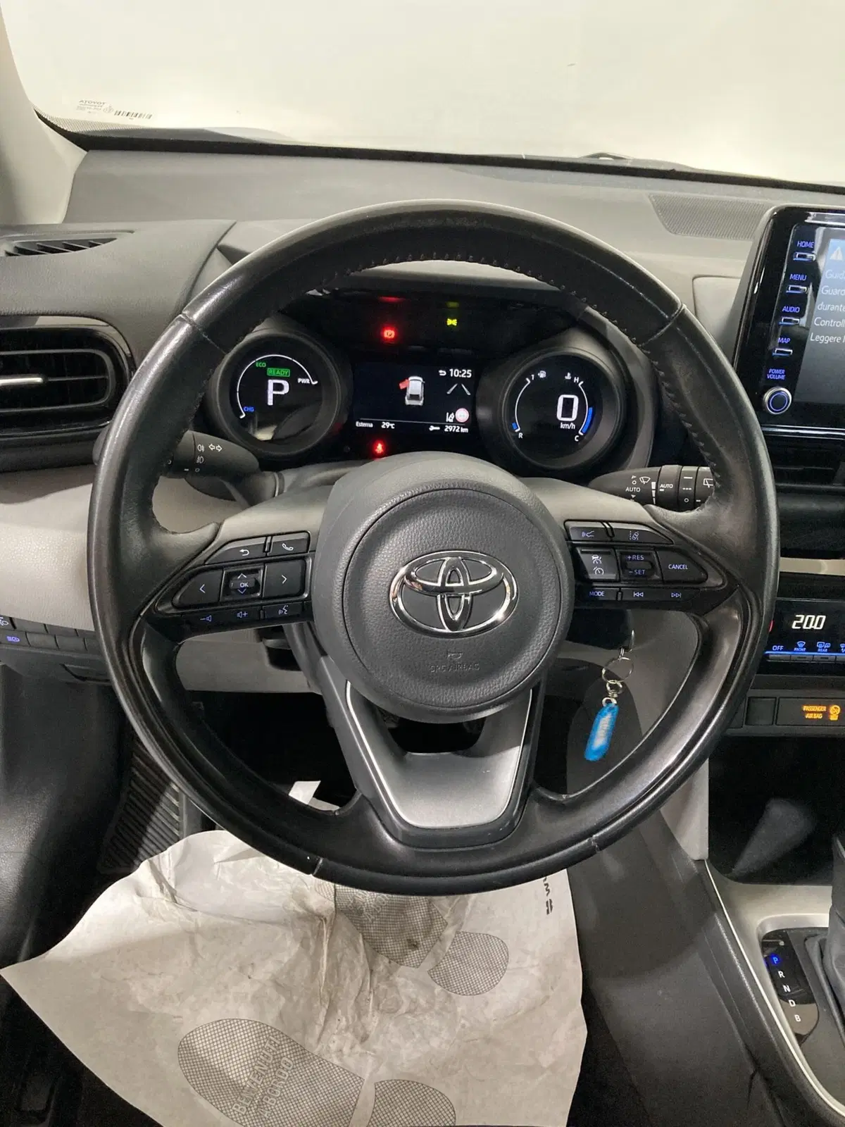 Toyota Yaris Cross usata a Barletta-Andria-Trani (12)
