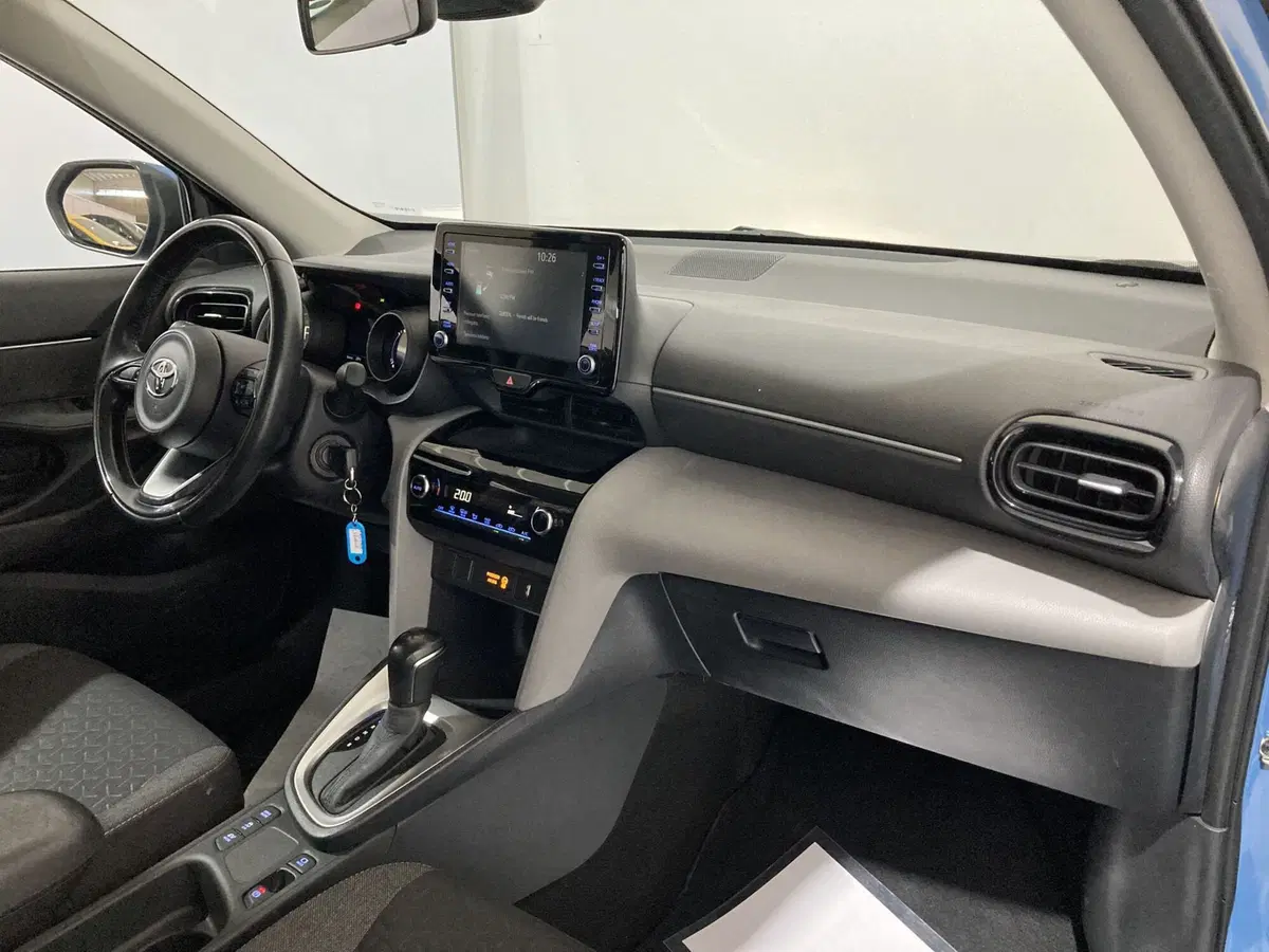 Toyota Yaris Cross usata a Barletta-Andria-Trani (17)
