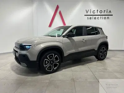 Jeep Avenger 1.2 turbo Summit fwd 100cv del 2024 usata a Brescia