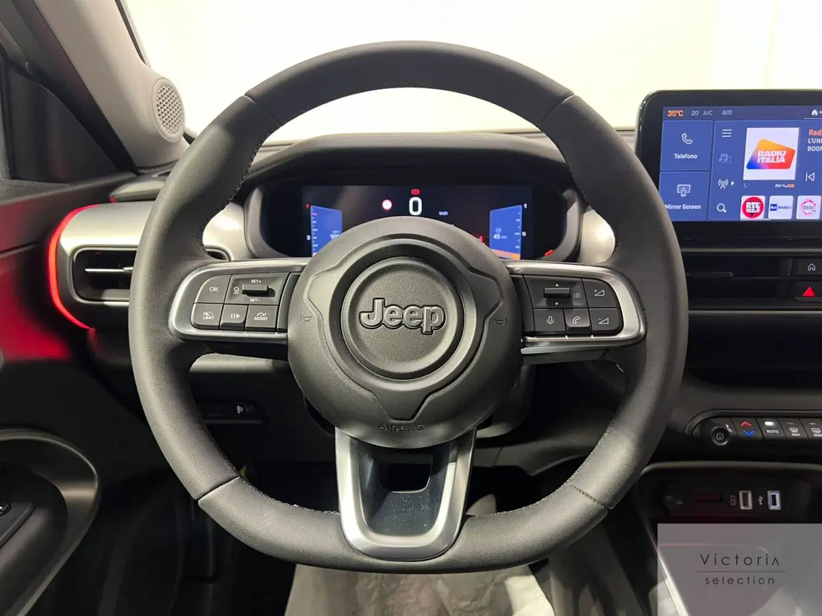 Jeep Avenger usata a Brescia (11)