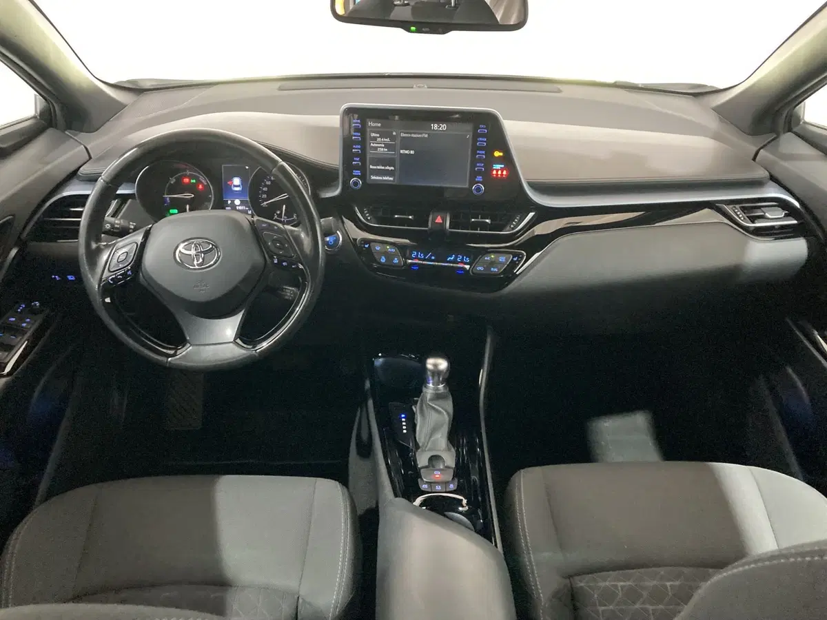 Toyota Toyota C-HR usata a Barletta-Andria-Trani (18)