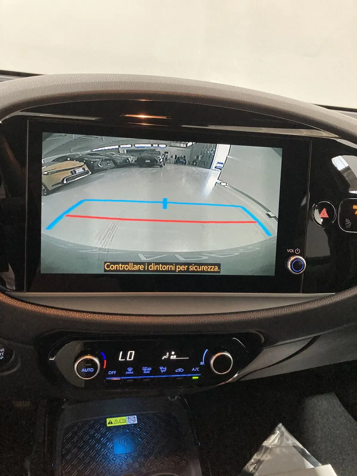 Toyota Aygo X usata a Barletta-Andria-Trani (15)