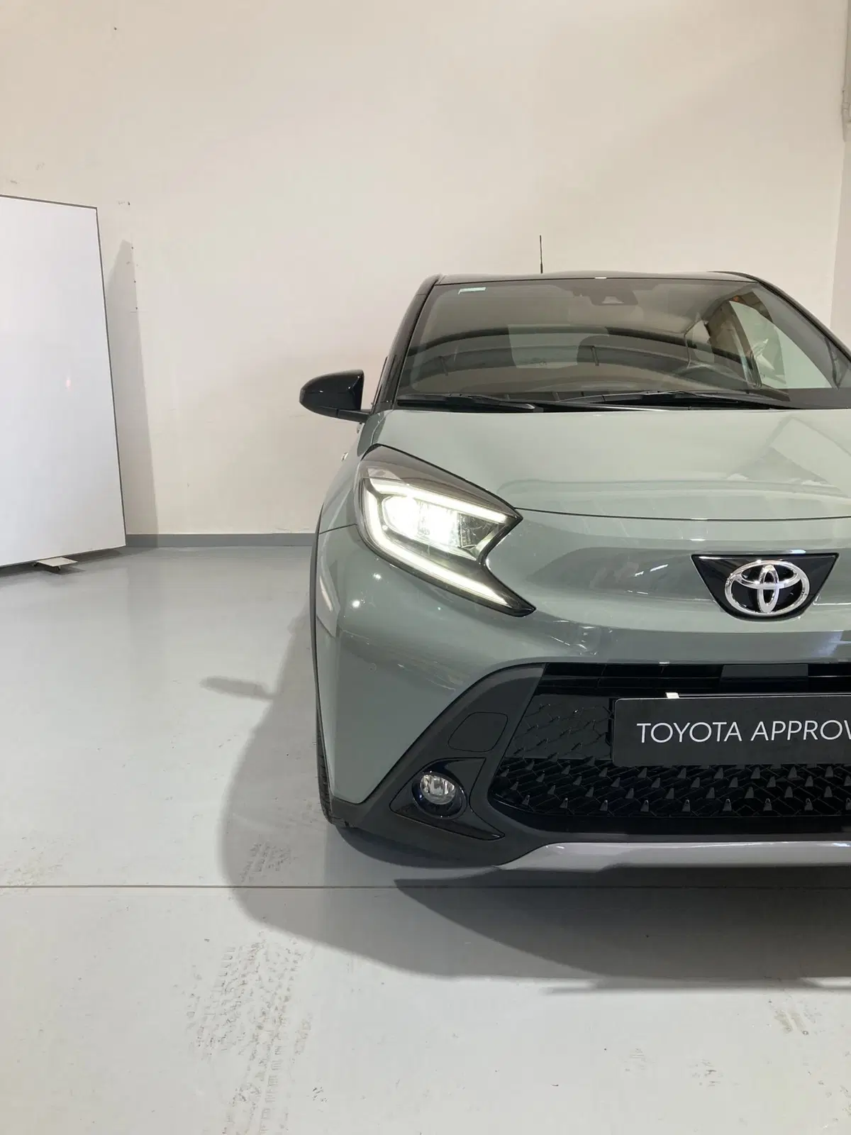 Toyota Aygo X usata a Barletta-Andria-Trani (2)