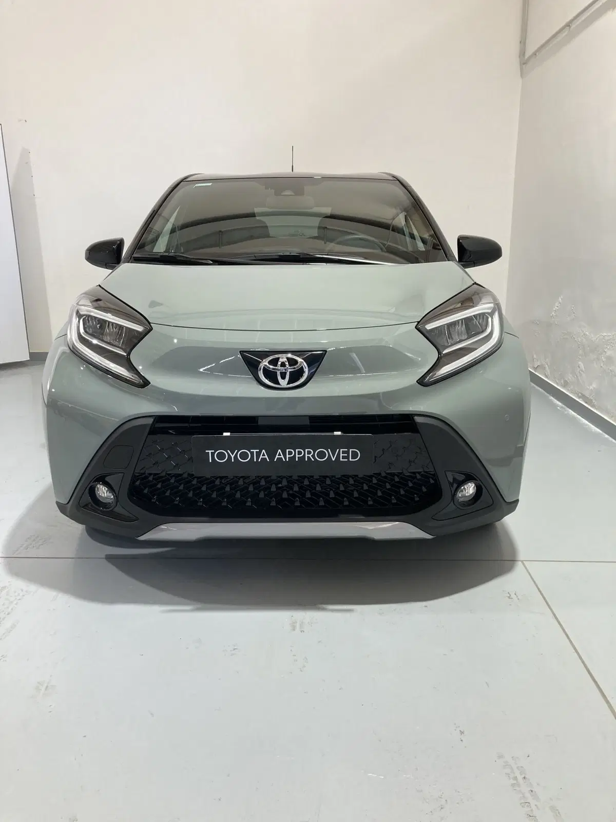 Toyota Aygo X usata a Barletta-Andria-Trani (4)