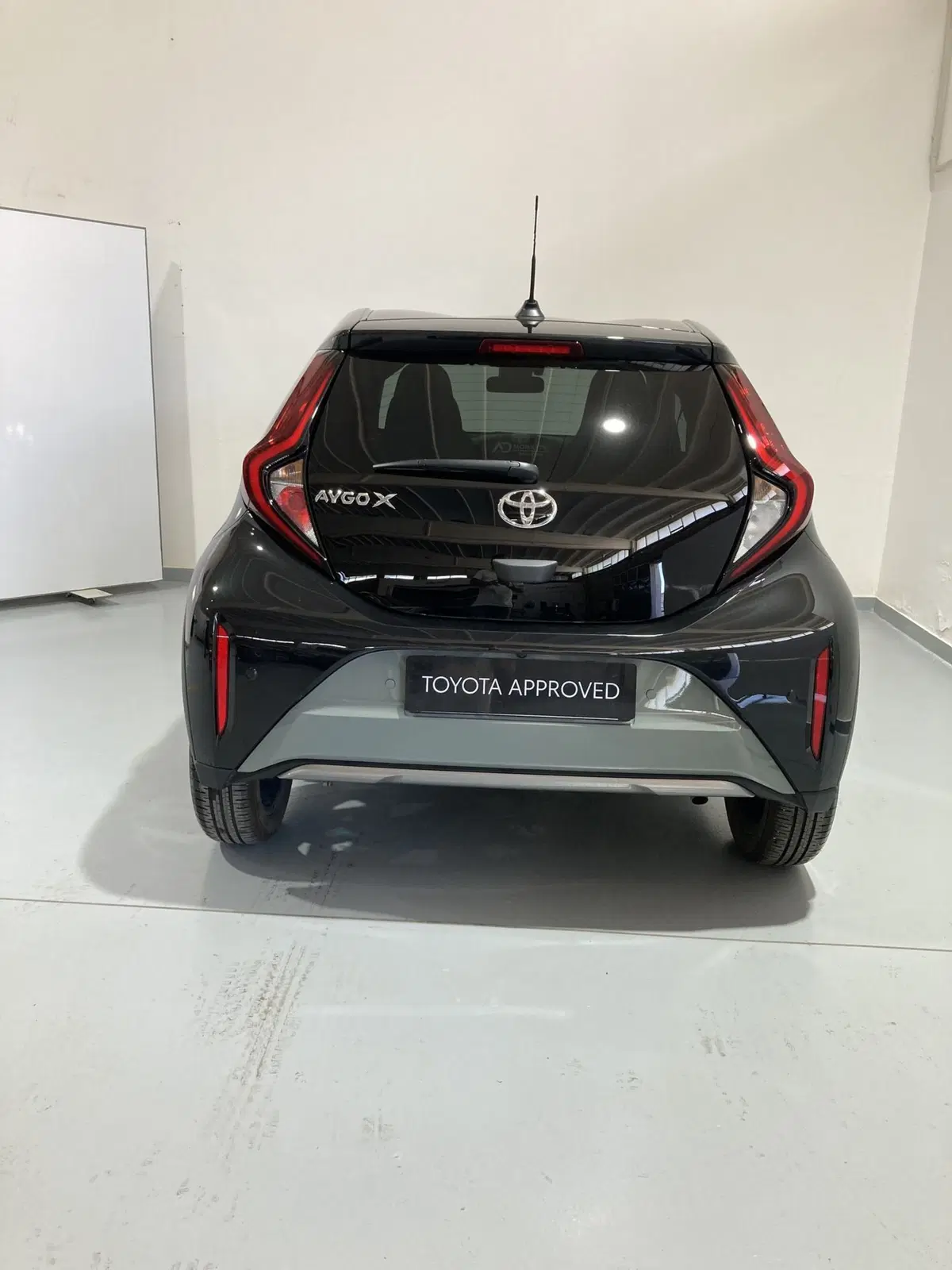 Toyota Aygo X usata a Barletta-Andria-Trani (6)