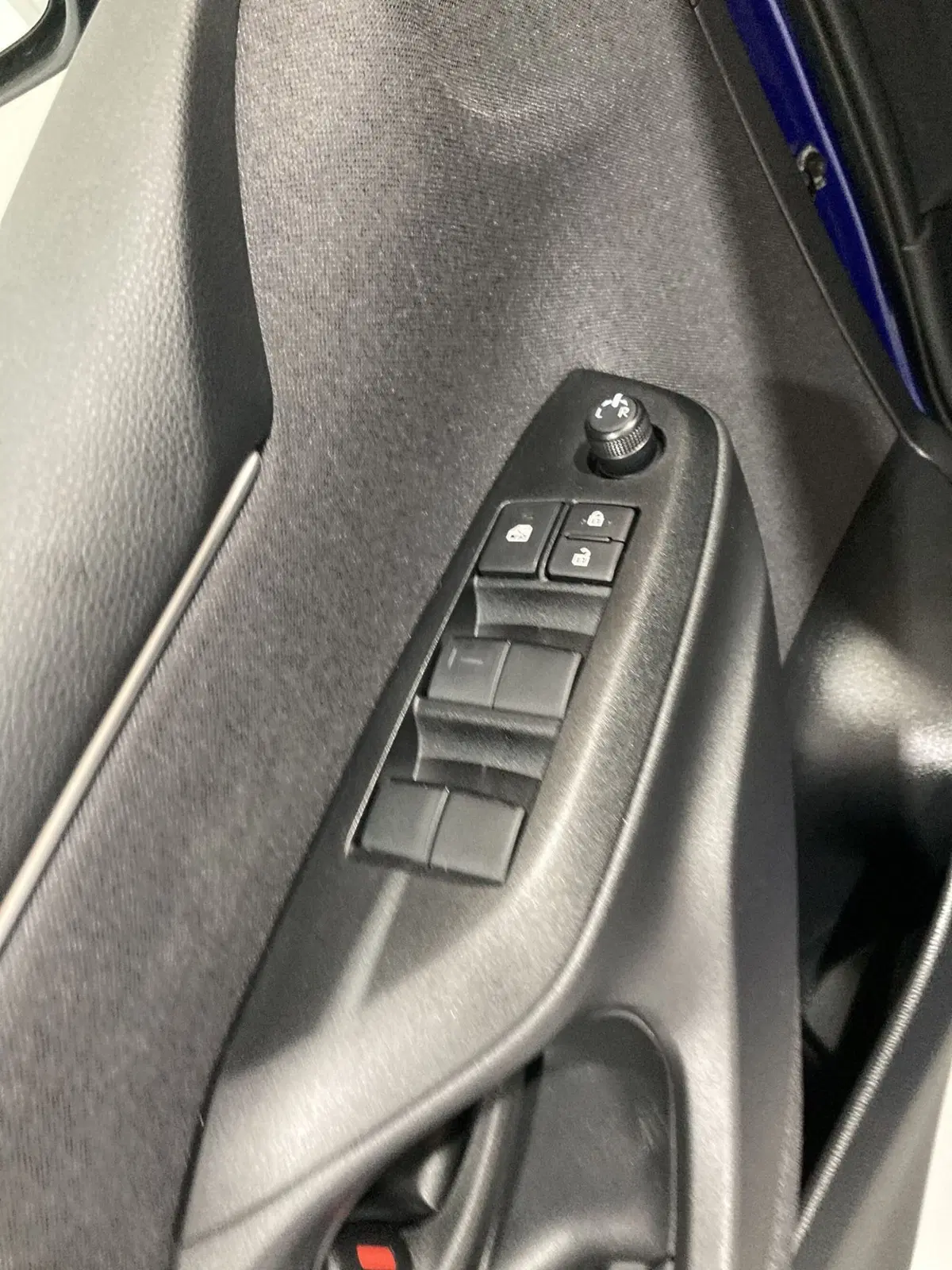 Toyota Yaris usata a Barletta-Andria-Trani (11)
