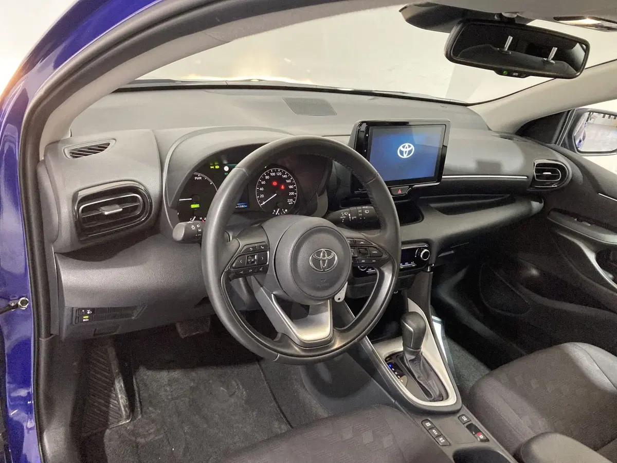 Toyota Yaris usata a Barletta-Andria-Trani (12)