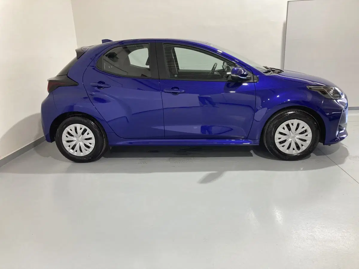 Toyota Yaris usata a Barletta-Andria-Trani (5)