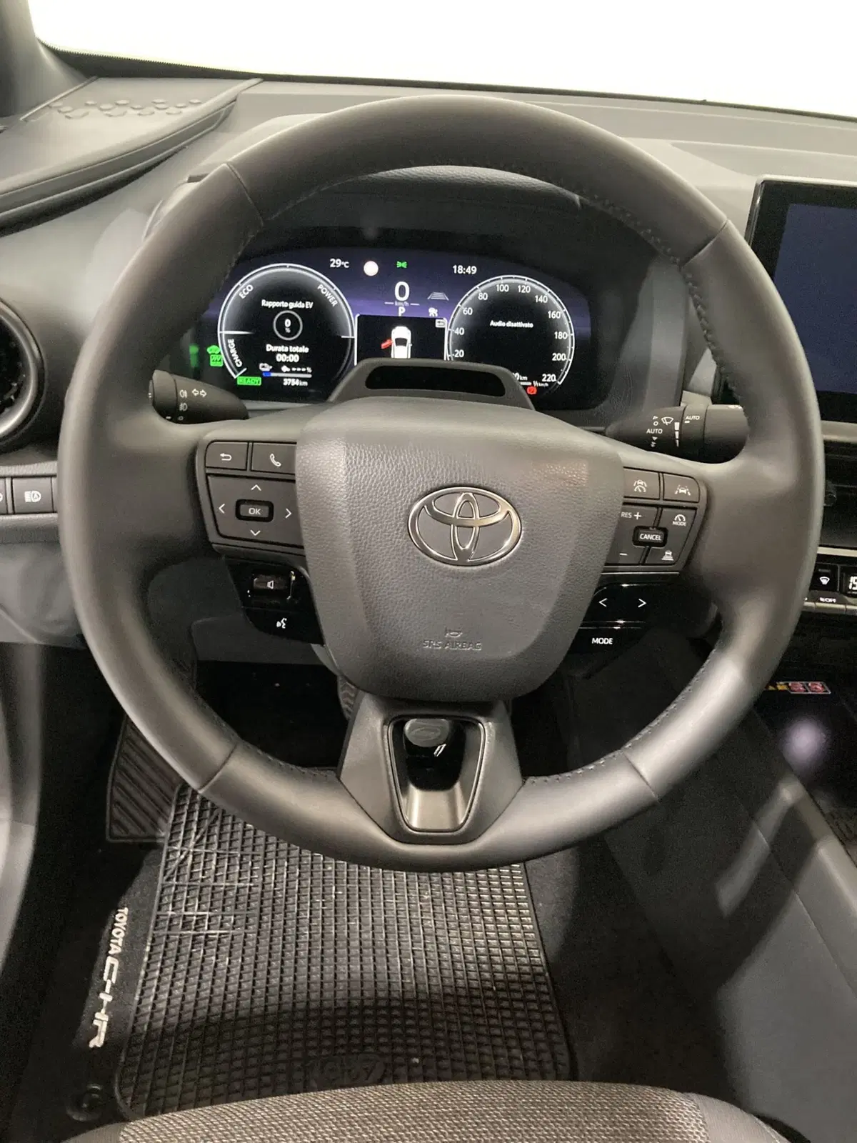 Toyota Toyota C-HR usata a Barletta-Andria-Trani (13)
