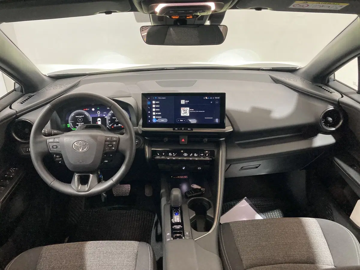 Toyota Toyota C-HR usata a Barletta-Andria-Trani (16)