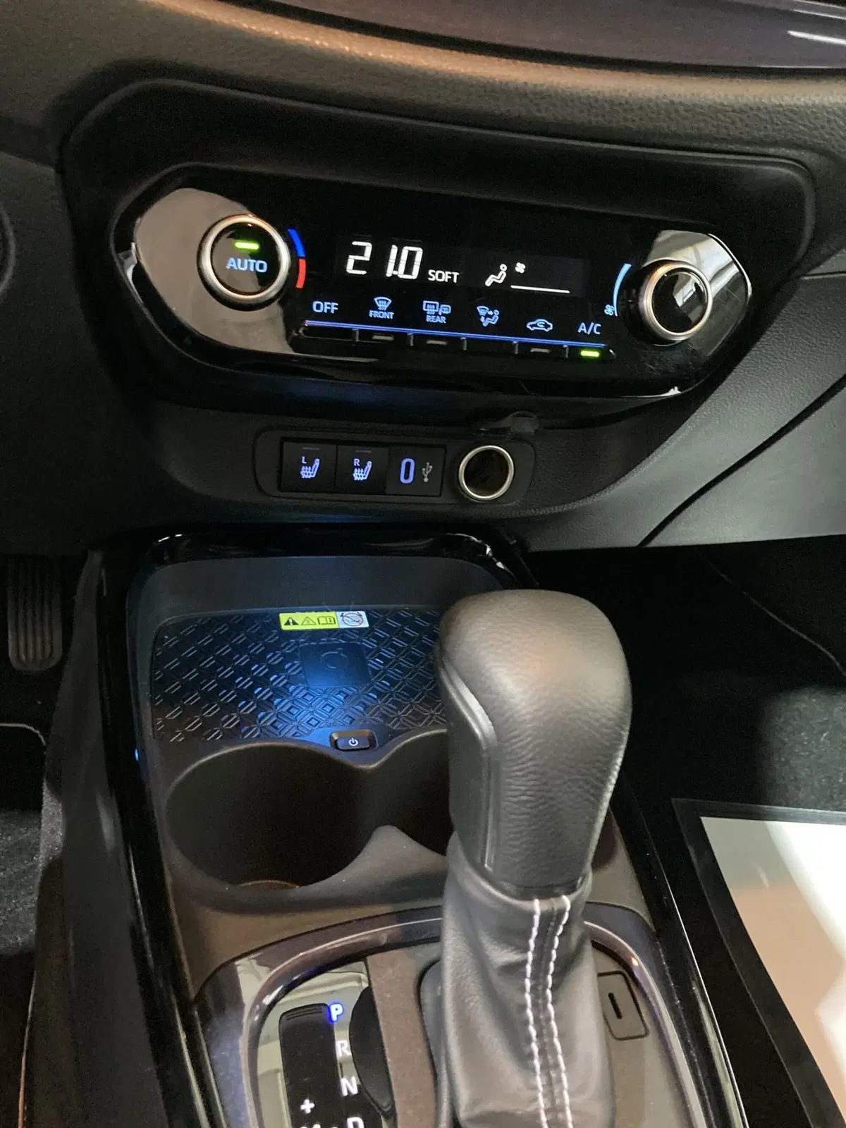 Toyota Aygo X usata a Barletta-Andria-Trani (15)