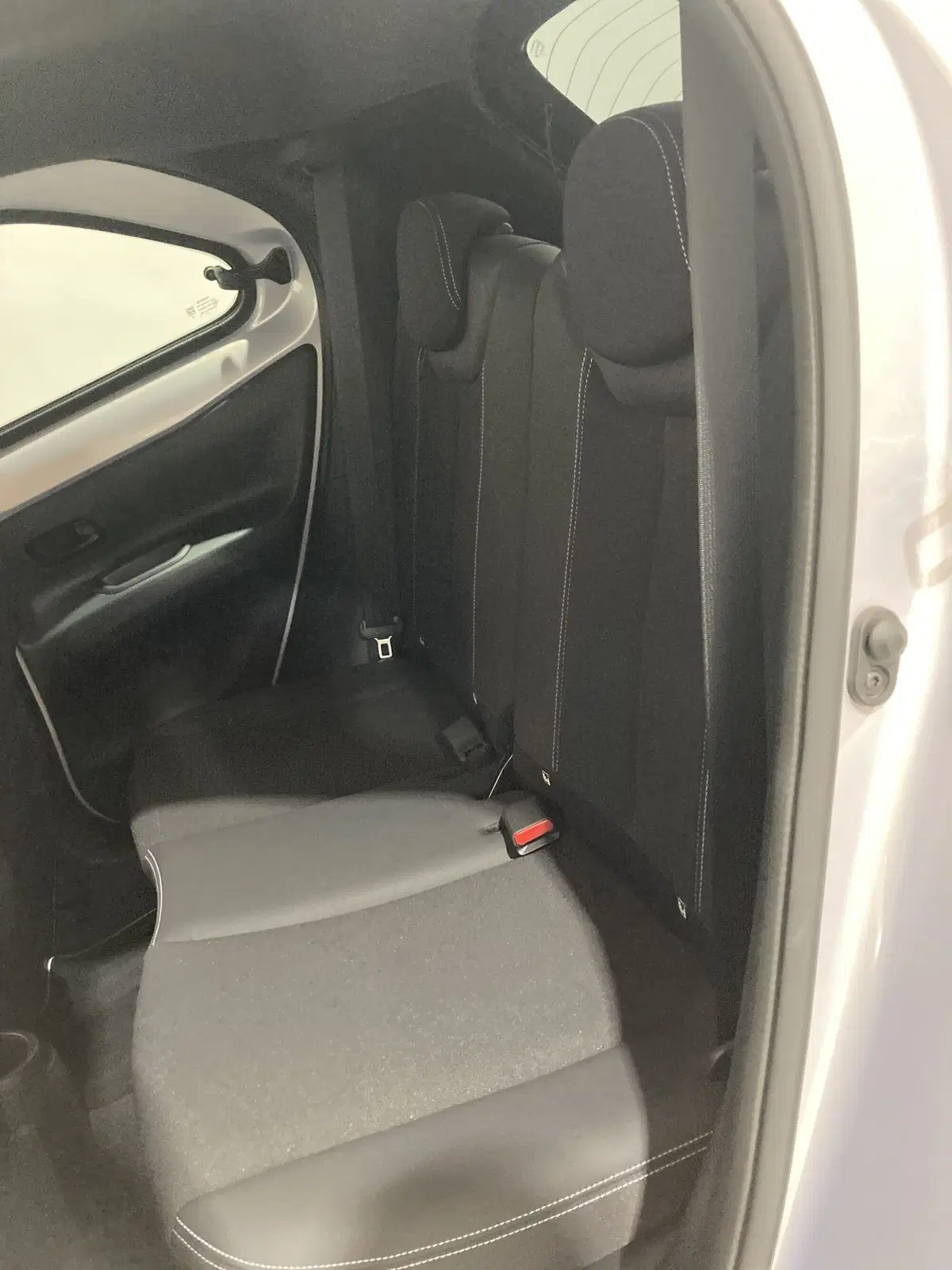 Toyota Aygo X usata a Barletta-Andria-Trani (9)