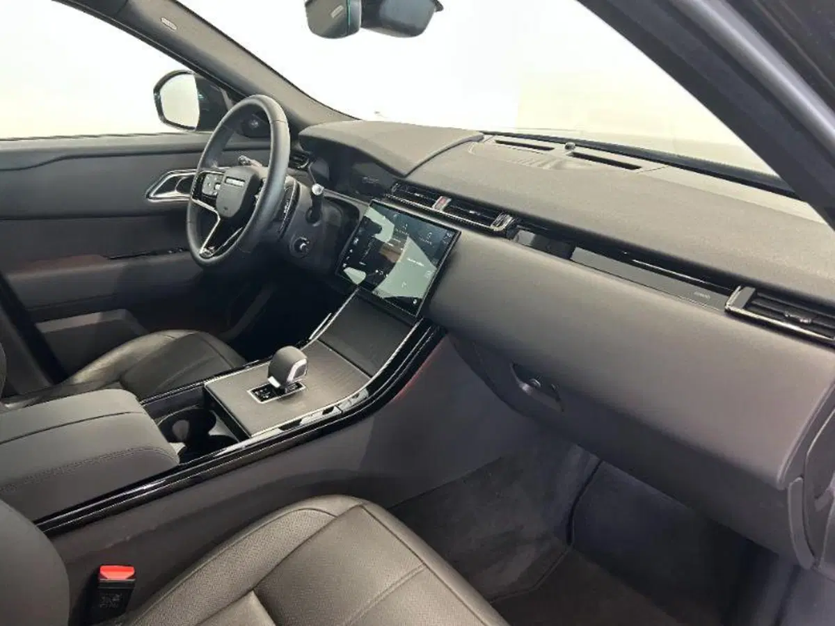 Land Rover Range Rover Velar usata a Venezia (14)