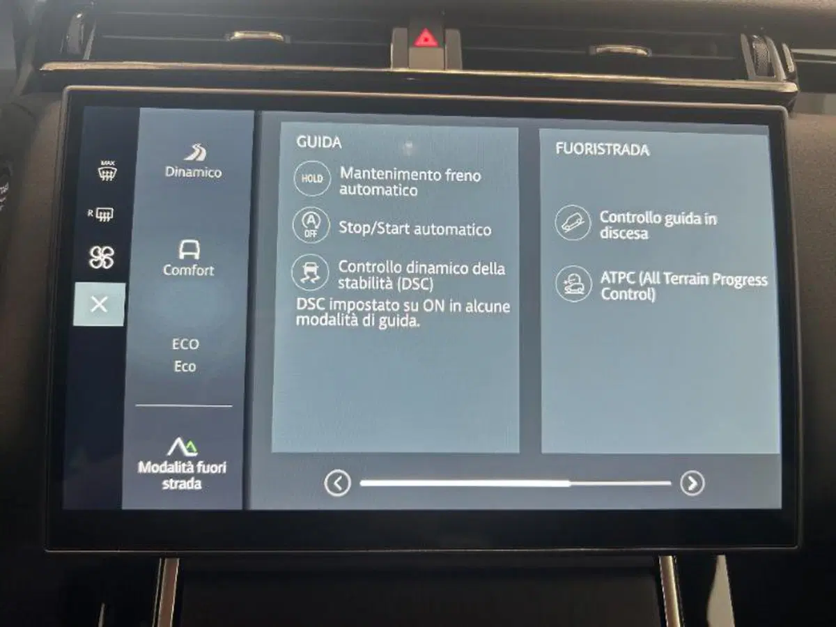 Land Rover Range Rover Velar usata a Venezia (20)