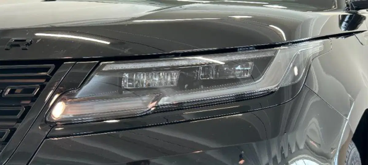 Land Rover Range Rover Velar usata a Venezia (7)