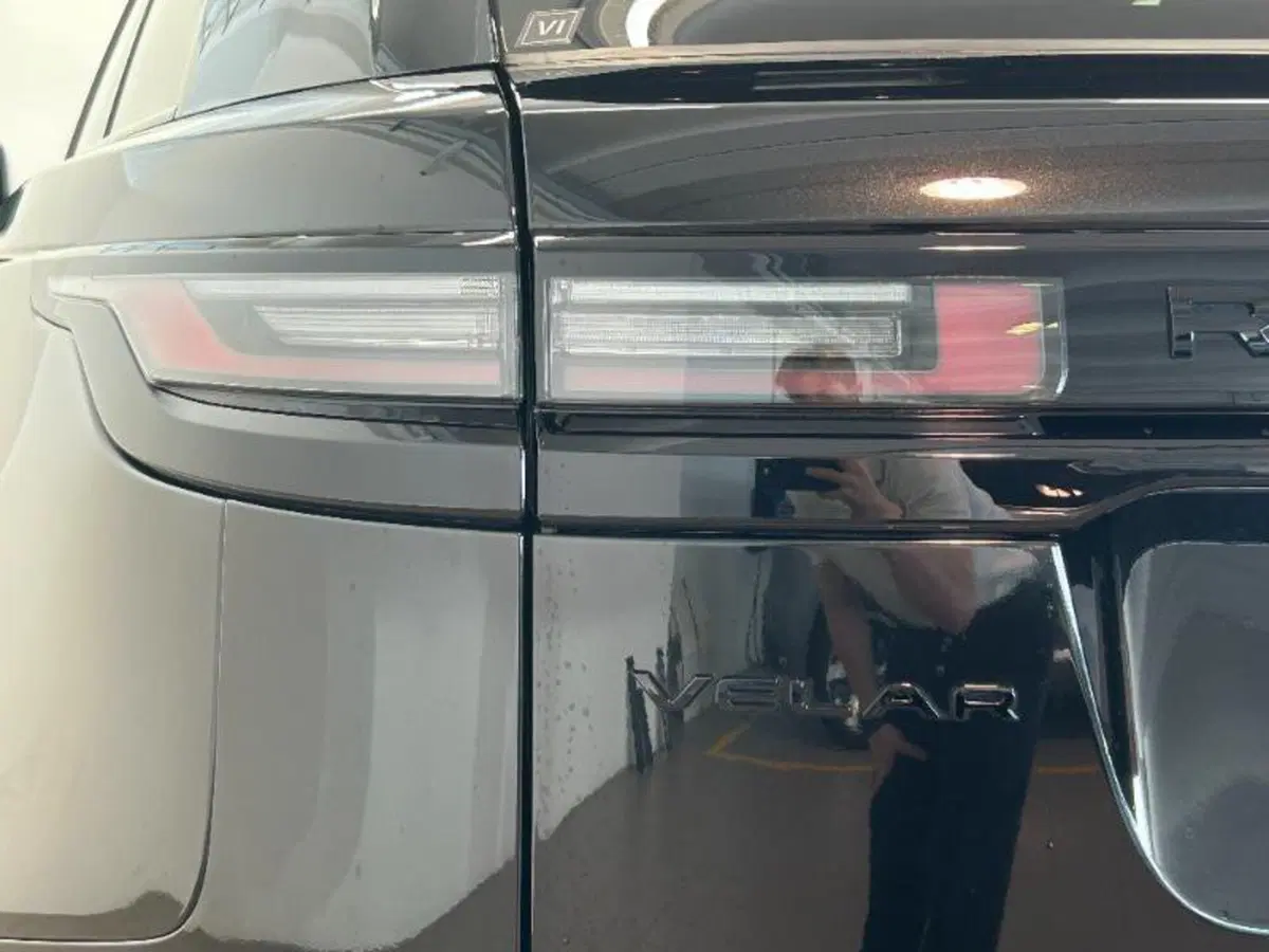 Land Rover Range Rover Velar usata a Venezia (8)