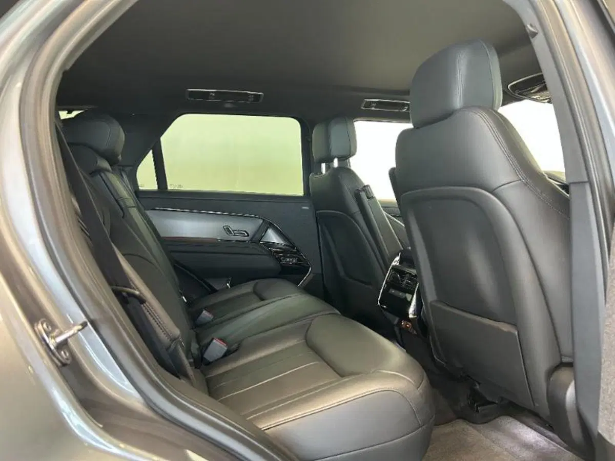 Land Rover Range Rover Sport usata a Venezia (13)