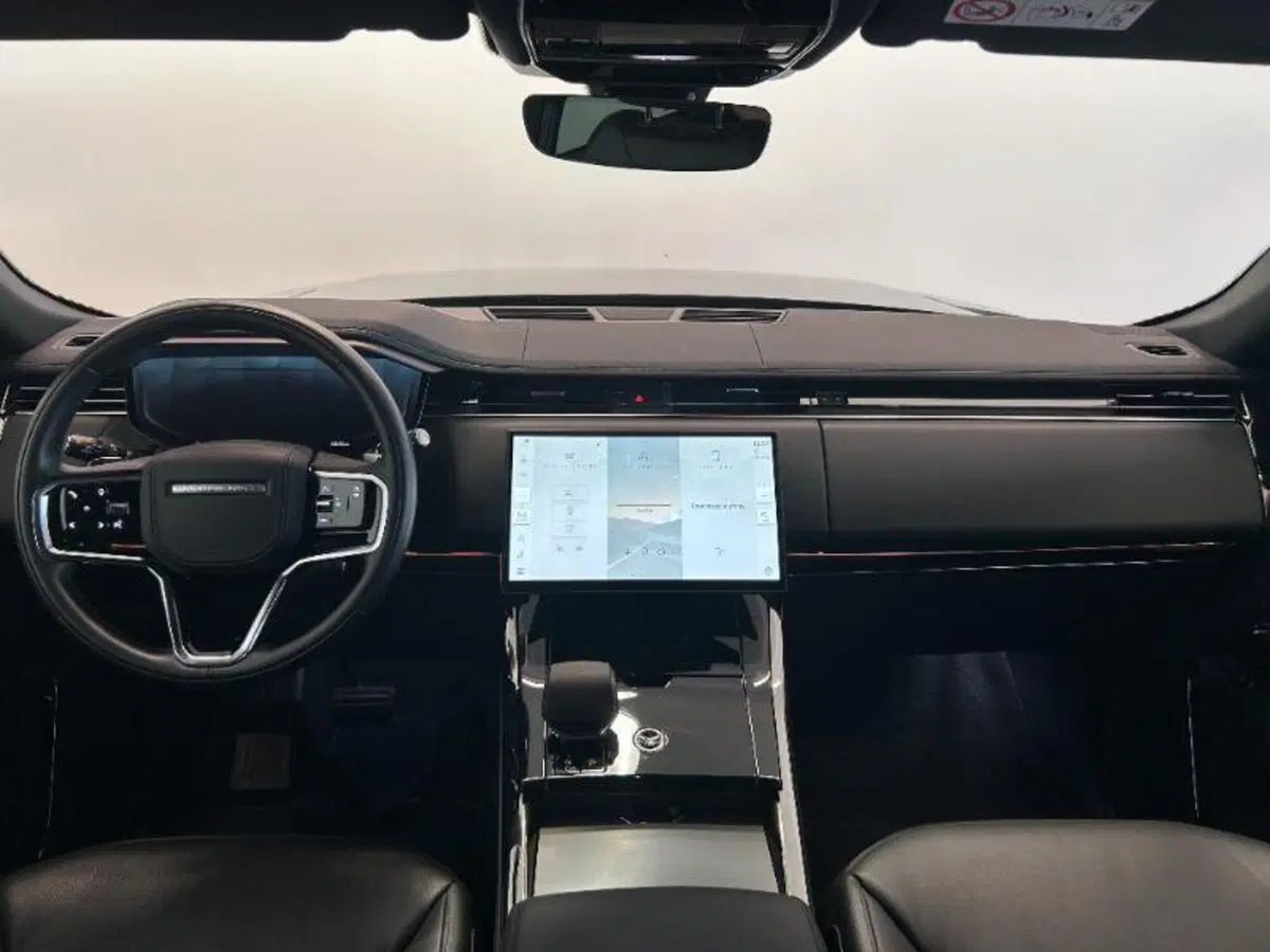 Land Rover Range Rover Sport usata a Venezia (14)