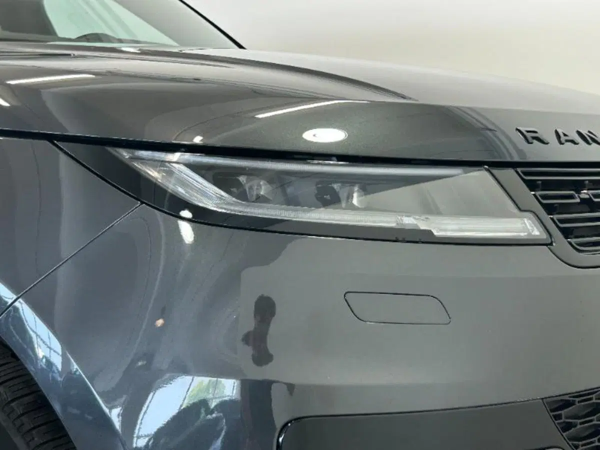 Land Rover Range Rover Sport usata a Venezia (9)