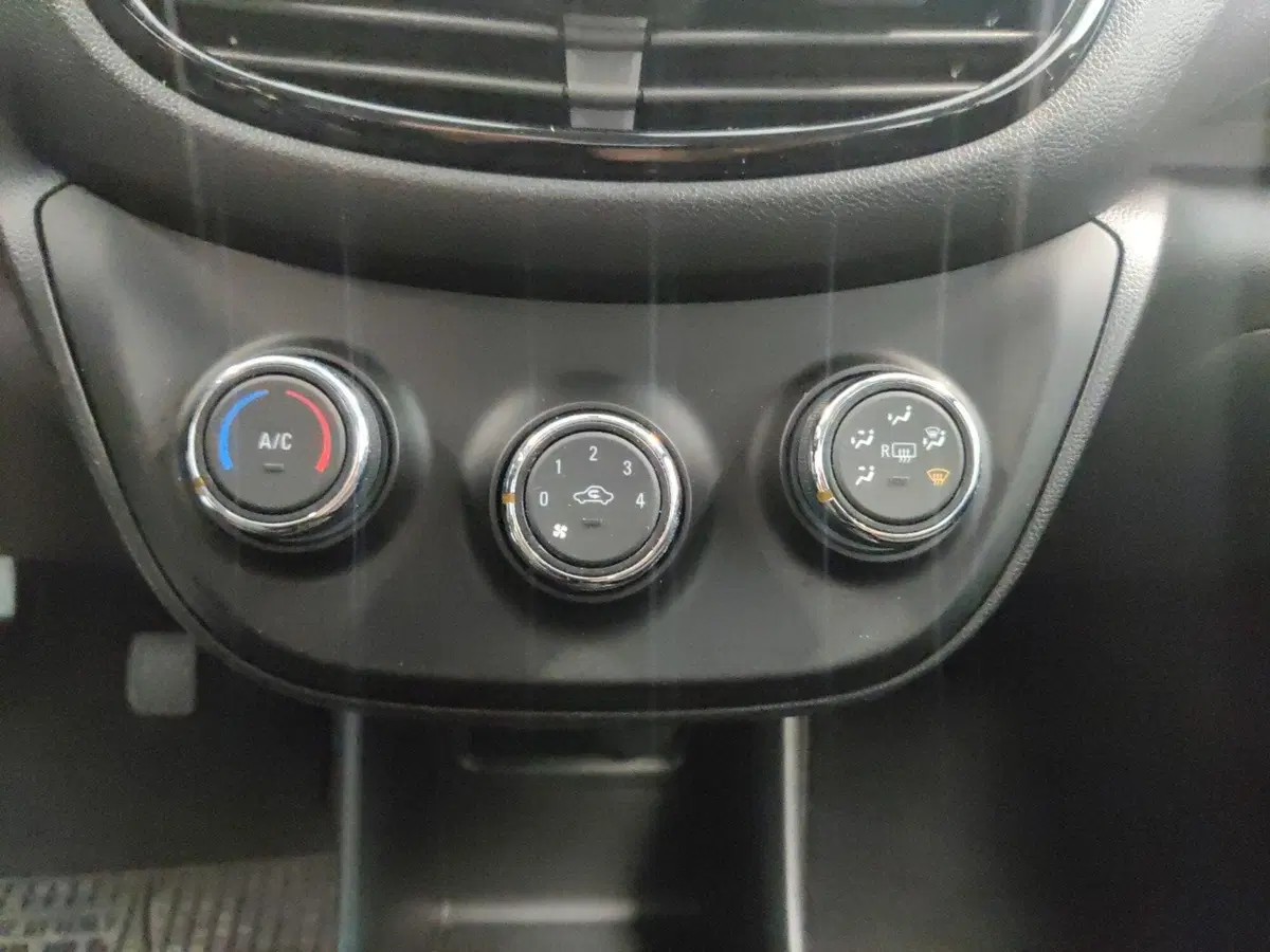 Opel Karl usata a Arezzo (17)