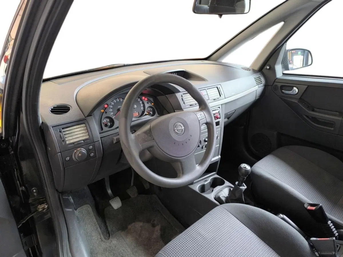 Opel Meriva usata a Udine (10)