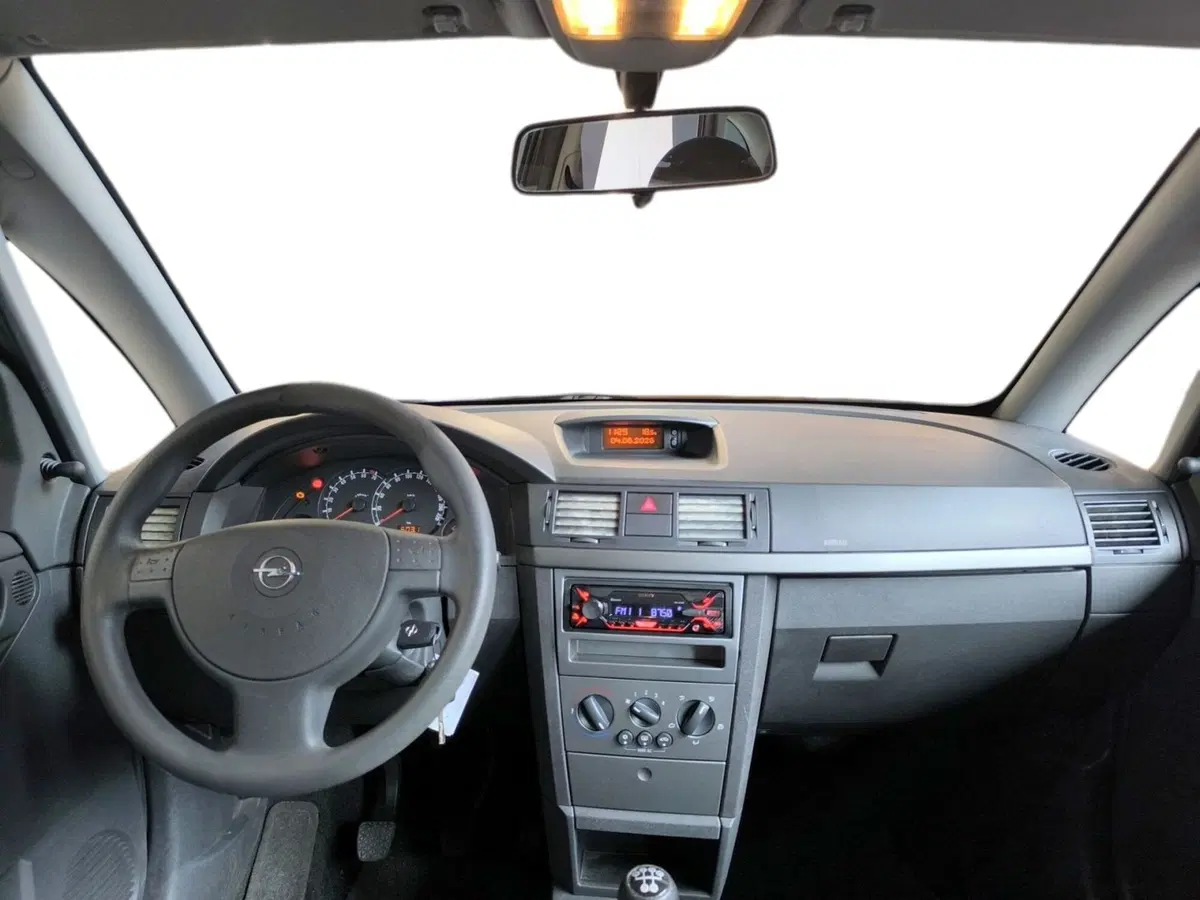 Opel Meriva usata a Udine (11)