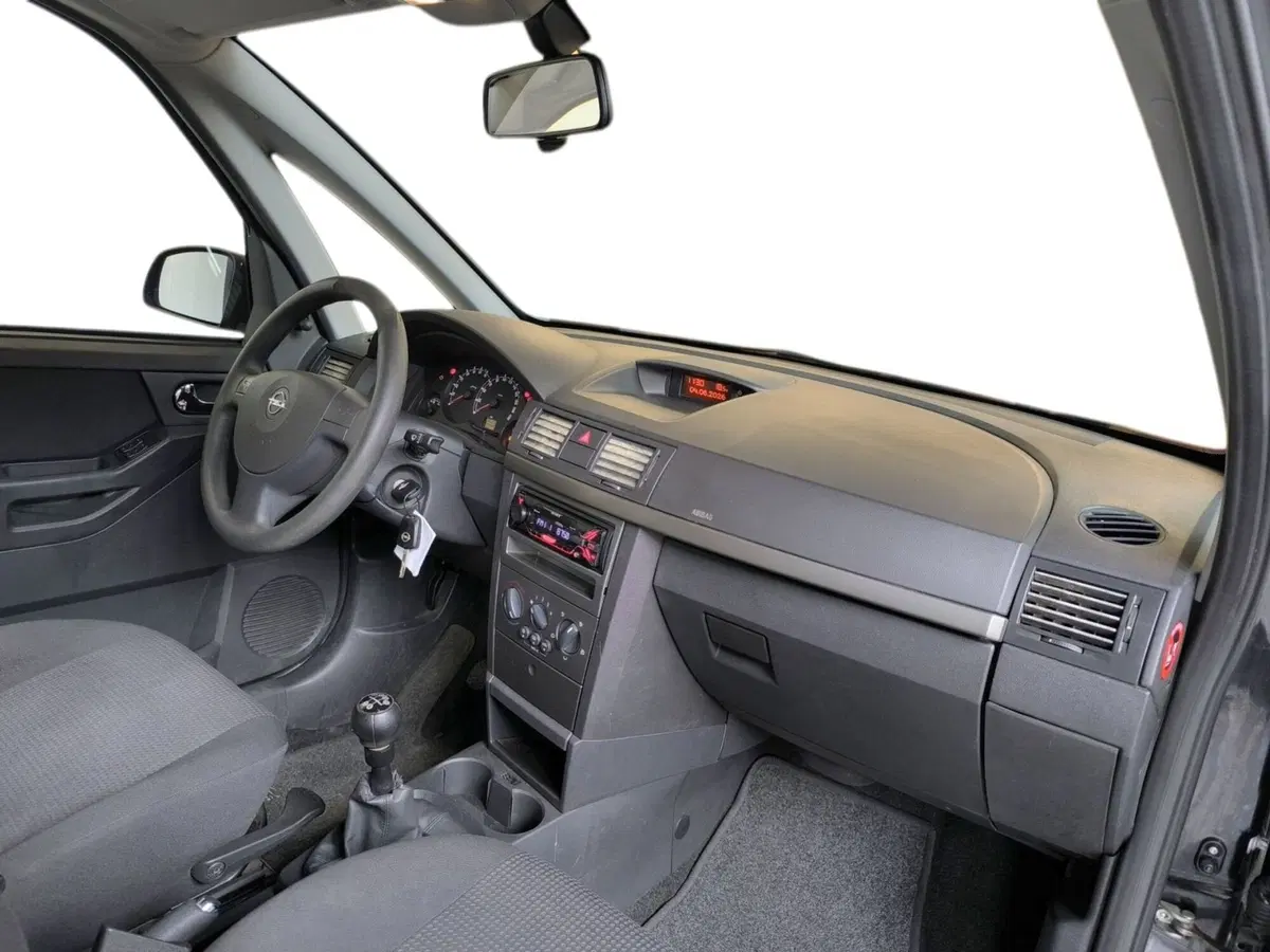 Opel Meriva usata a Udine (12)