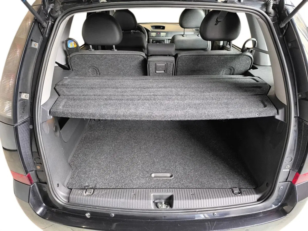 Opel Meriva usata a Udine (13)