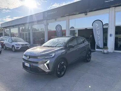 Renault Captur TCe 90 CV Techno del 2025 usata a Jesi