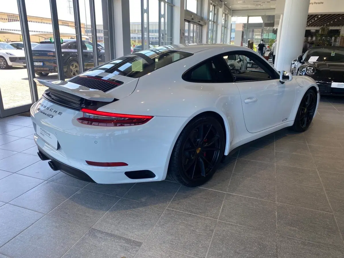 Porsche 911 Coupé usata a Firenze (4)